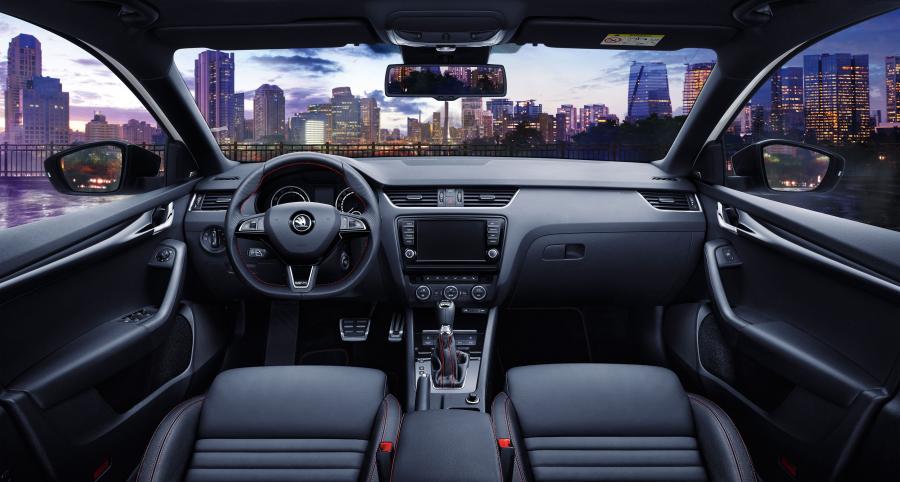  Skoda Octavia RS 230 2015 года  (фото 4 из 6)